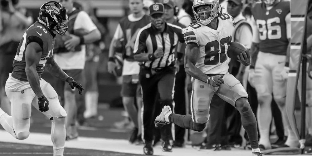 106938766-1631124296062-gettyimages-1234947457-1692108292961_jax_vs_dal-1 (1)